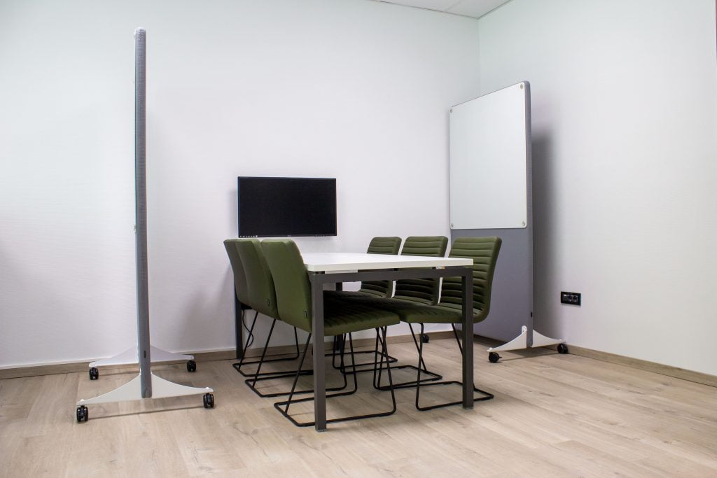 Aménagement espace de travail université BOA mobilier
