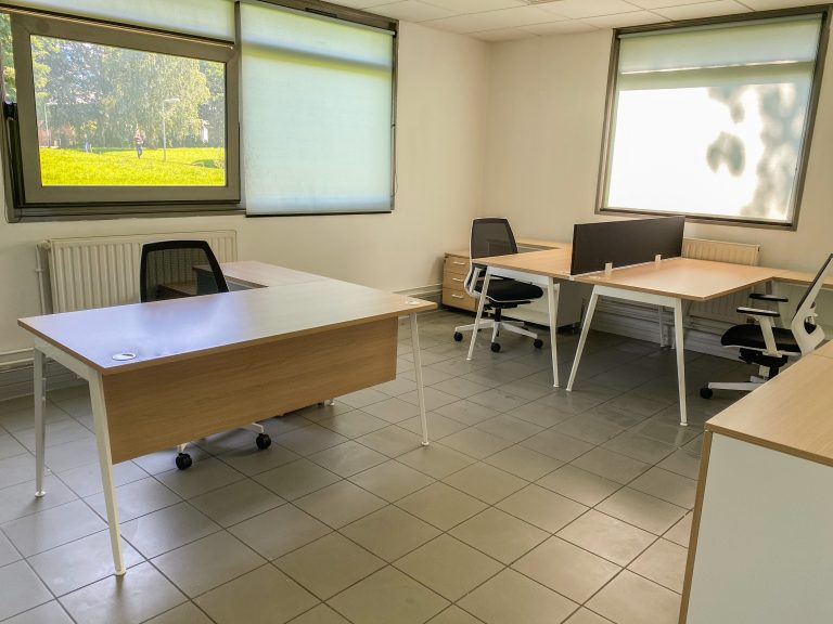 Aménagement bureaux administratifs université BOA Mobilier