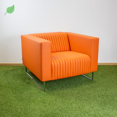 Fauteuil Mona orange d'occasion BOA Mobilier